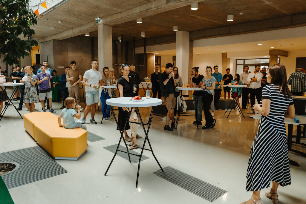 Networking v Startup centre